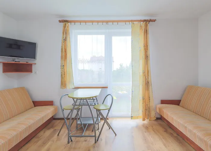 ホームステイ Goscinne Justyna ヤロスワビエツ